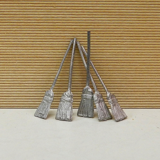 Košťata 1:87 (5 ks)